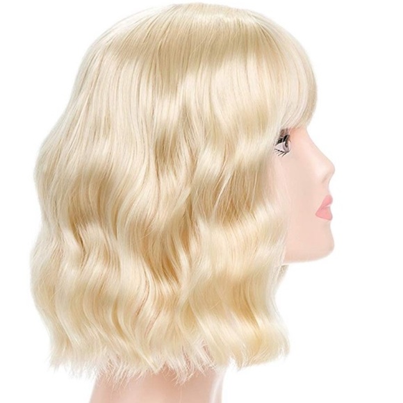 ?NAIMA 12”613 BLONDE SHORT WAVY BANG BOB Wig *NWT